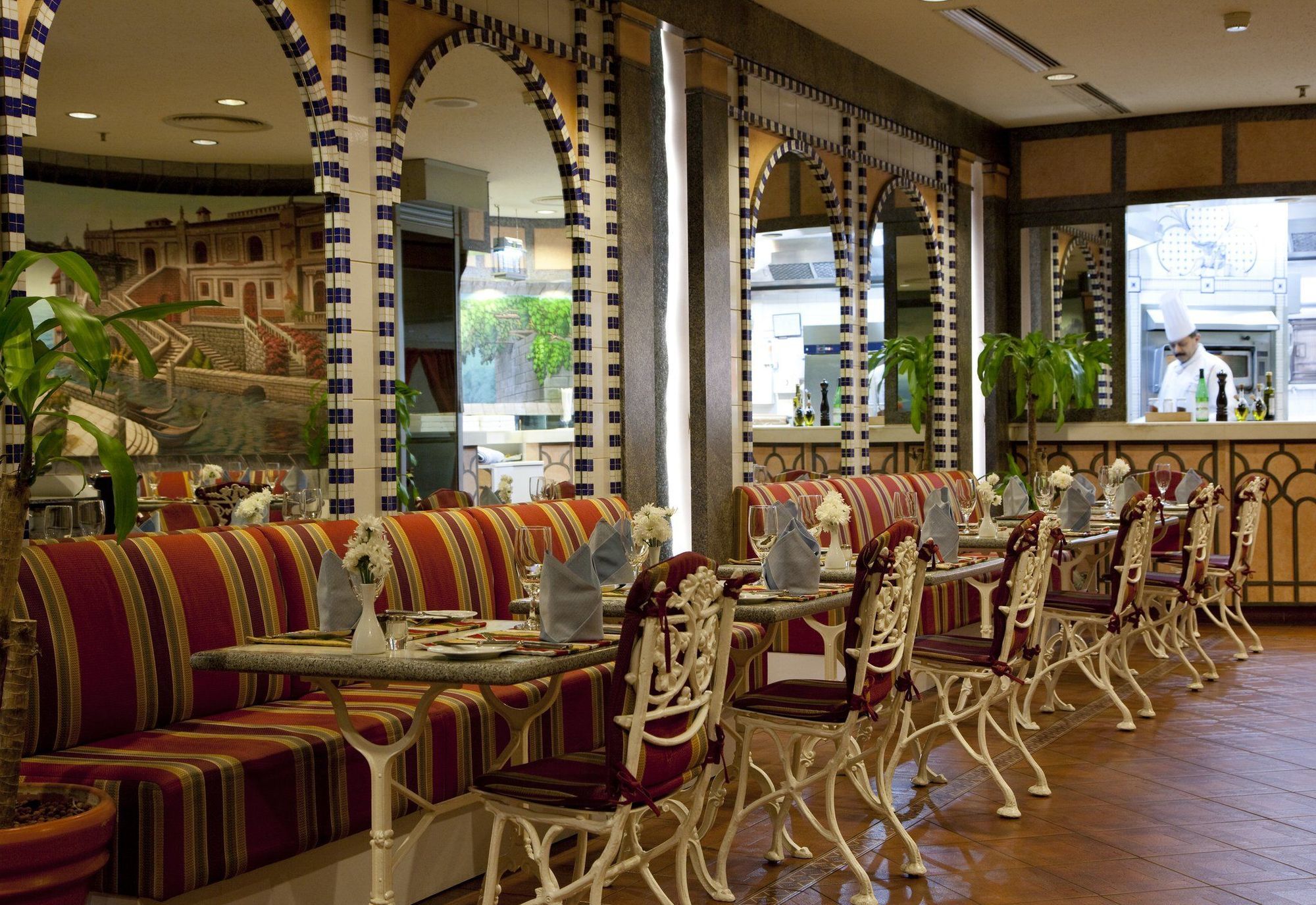 Al Khozama Hotel Rijád Restaurace fotografie